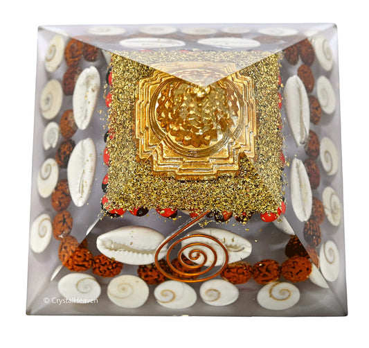 Laxmi Orgonite Pyramid – 90mm Shree Yantra with Gomti Chakra, Rudraksha & Cowrie for Wealth & Good Luck