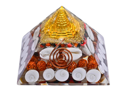 Laxmi Orgonite Pyramid – 90mm Shree Yantra with Gomti Chakra, Rudraksha & Cowrie for Wealth & Good Luck