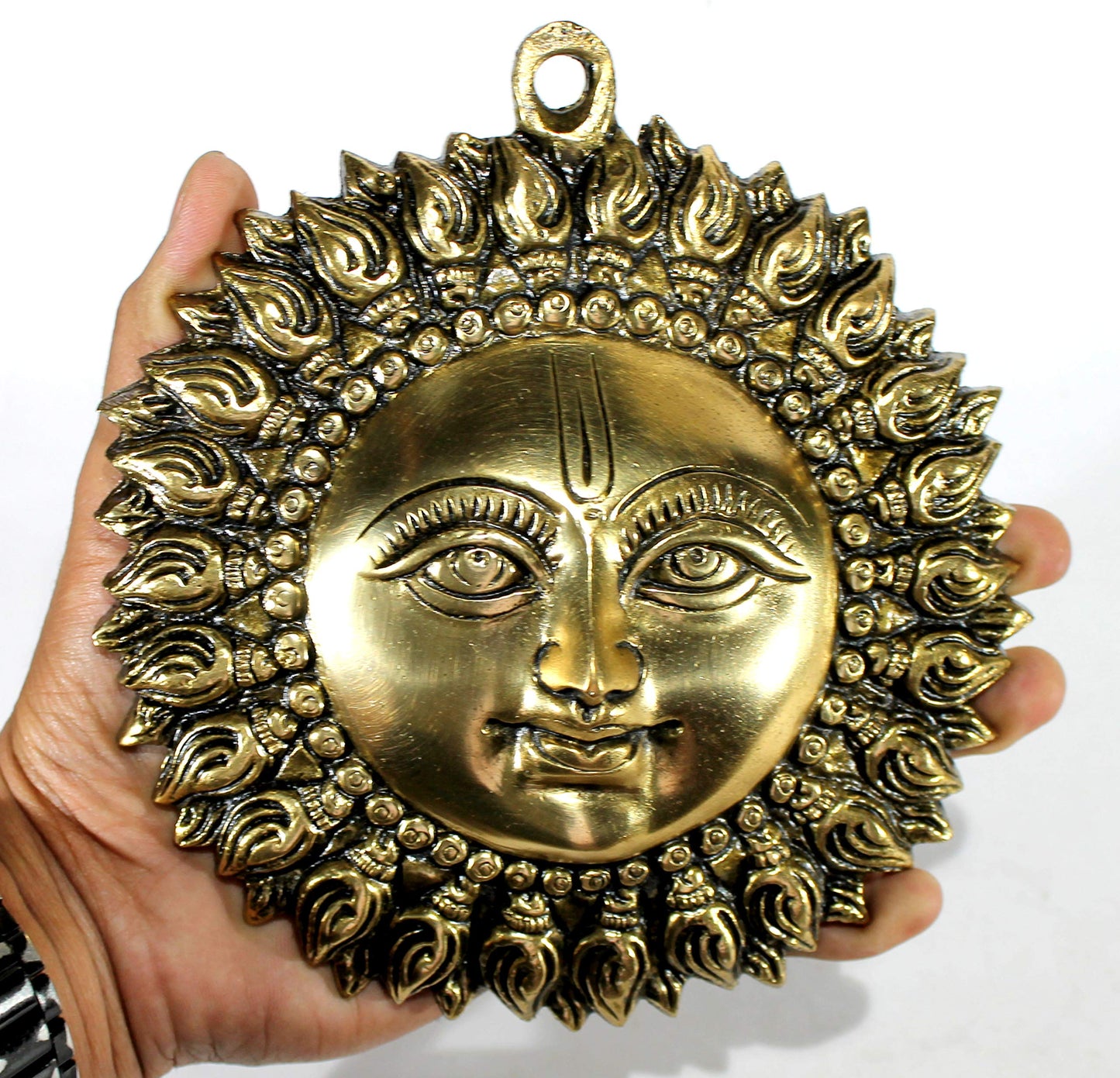 StonKraft Brass Wall Hanging Sun Face Idol | Surya Dev Bhagwan Metal Wall Decor | Art Sculpture for Home & Office Decor for Positivity, House Warming Gift – 6.25 Inches, Golden
